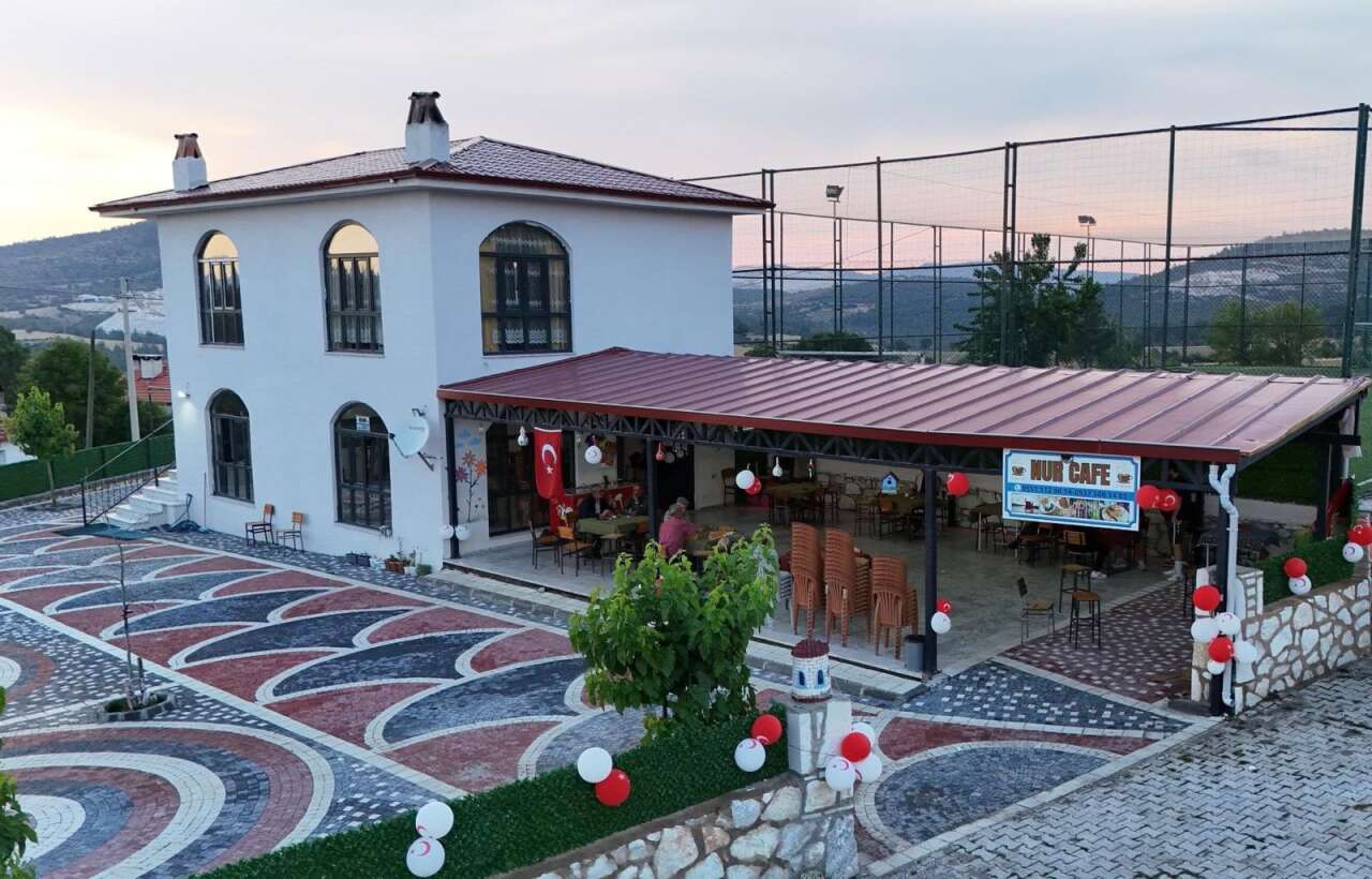 Kavaklıdere'de Yeni Sosyal Yaşam Alanı Nur Cafe Hizmete Açıldı 5
